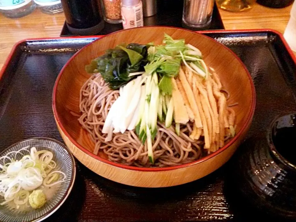 都夢の激盛2玉の冷やしキツネ蕎麦。|東京ライオンズさん