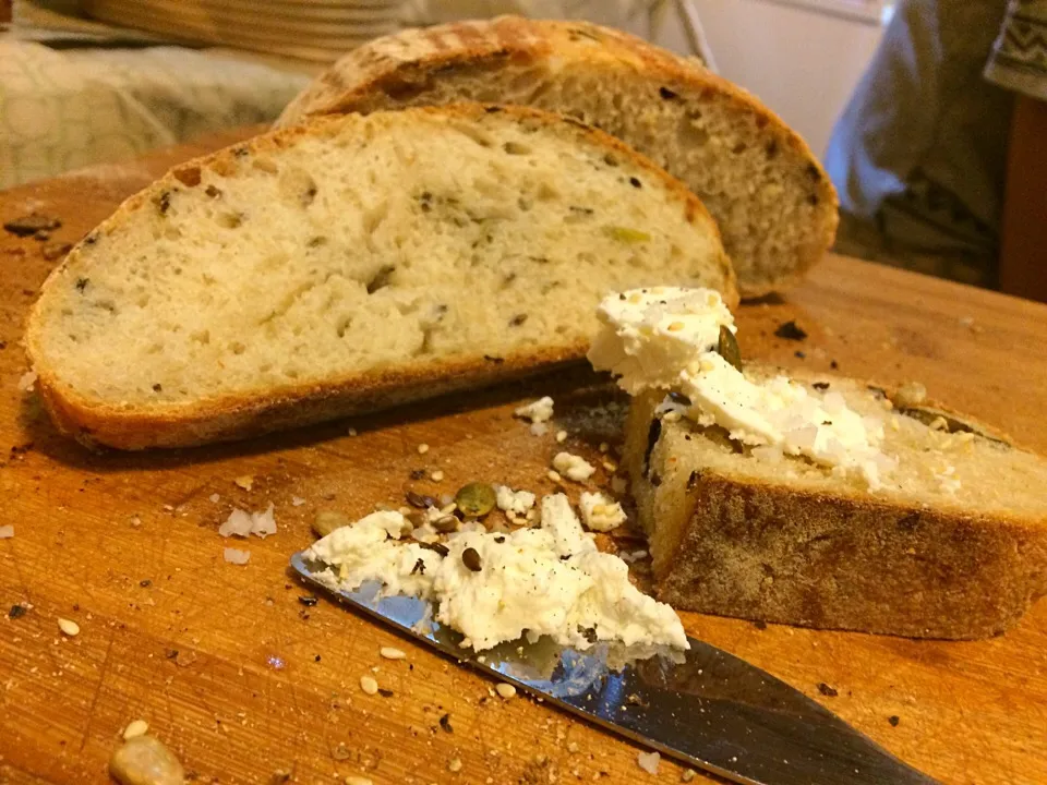 natural yeast spinach bread with goat cheese～=v=|🍞LeeLee🍞さん