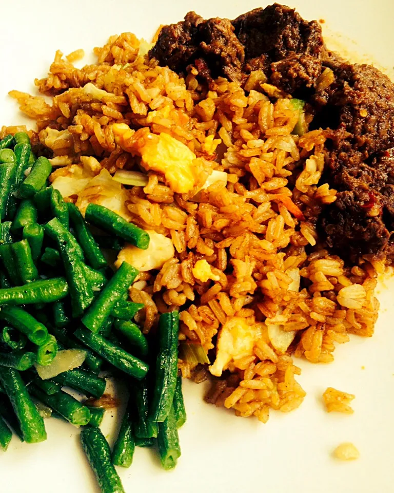 Nasi goreng - beef rendang|Generaalさん