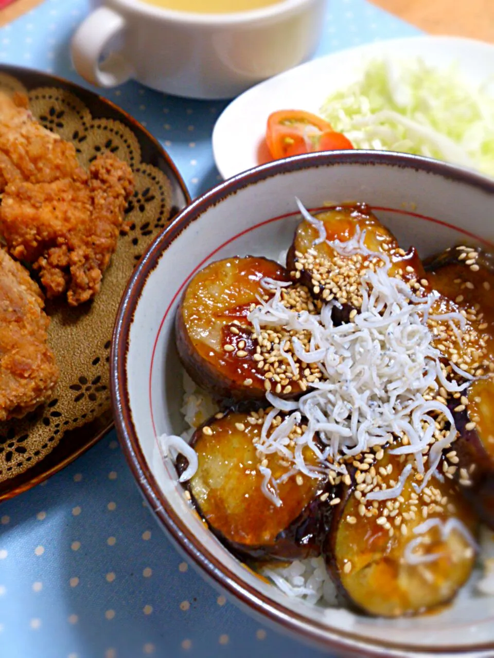 Snapdishの料理写真:おうち晩ごはん＊茄子の甘辛丼|ゆきさん