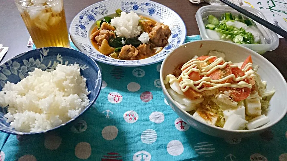 鶏肉とねぎの炒めもの
トマトと白菜のサラダ
なすとかぶ、きゅうりのおつけもん。|Daiさん