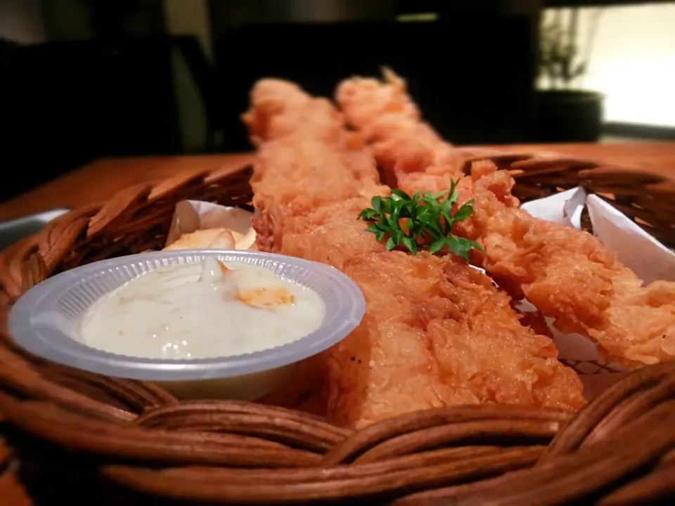 Snapdishの料理写真:fish & chips
@21cineplexmetropole|lukman ndoleさん