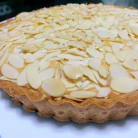 Snapdishの料理写真:Almond pie|Chantal Taaiさん