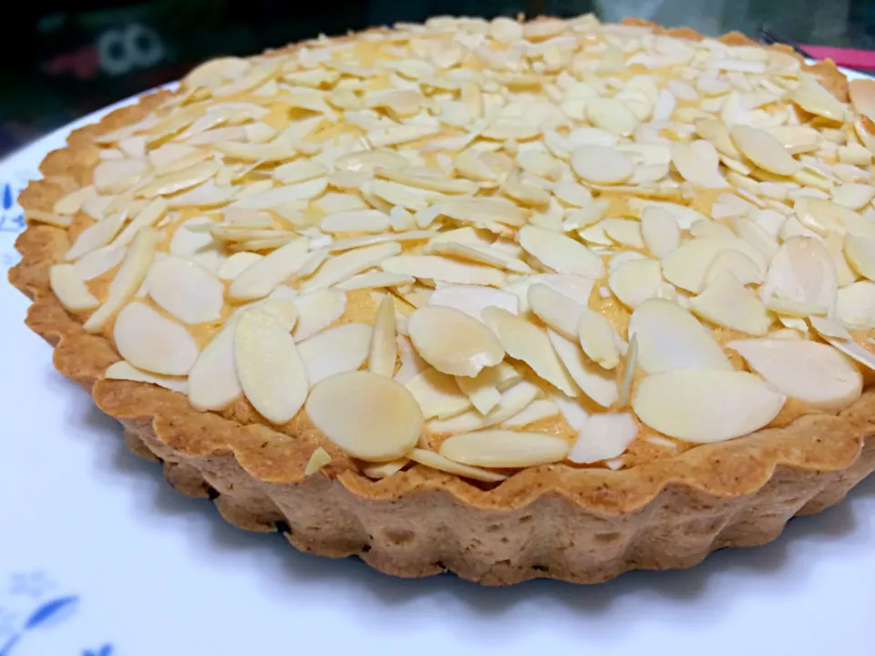 Almond pie|Chantal Taaiさん