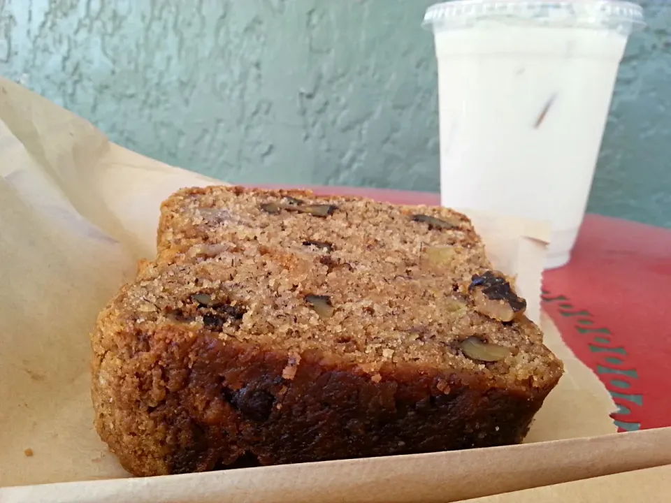 Snapdishの料理写真:#vegan banana walnut bread @tuliebakery 
awesome stuff!|Brock Cannonさん