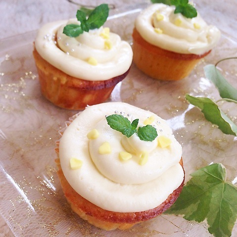 夏に食べたい 究極のレモンカップケーキ Momo16 Snapdish スナップディッシュ Id 1wxf0a