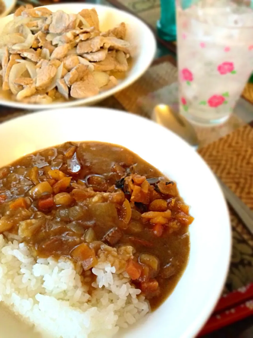 シフードカレーライスと豚肉マヨンネース炒め。|エミさん