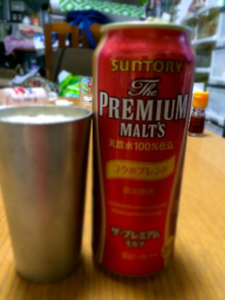 プレミアムなビール。コクのブレンド。色がいいね。エビスとちがって後味がすーな感じ。美味しいよ|土屋幸治さん