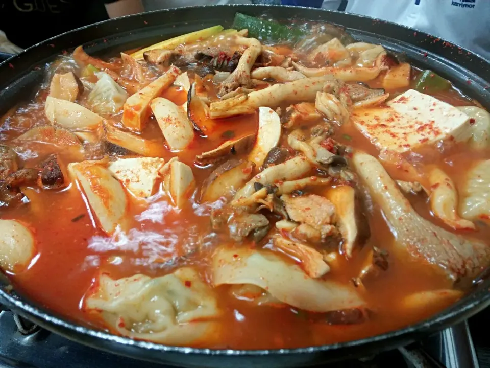 Snapdishの料理写真:#tofu #soup #hot #dumpling #Korean cuisine|Yumiさん