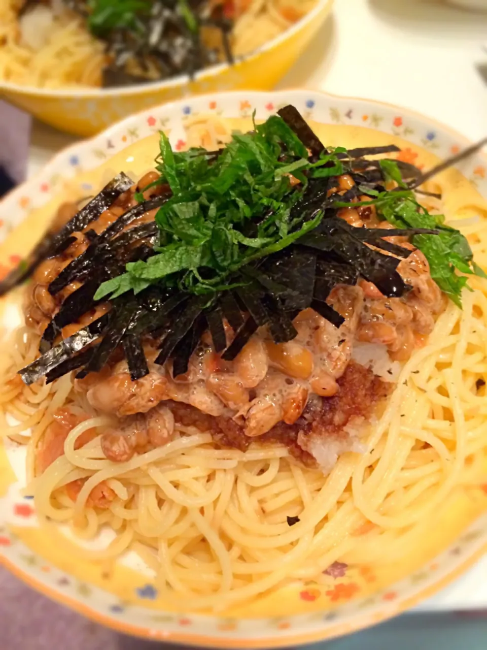 バター梅肉パスタ納豆おろし乗せ|はるさん