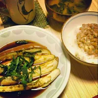 レンジで茄子の煮浸し・納豆ご飯・お味噌汁|よこさん