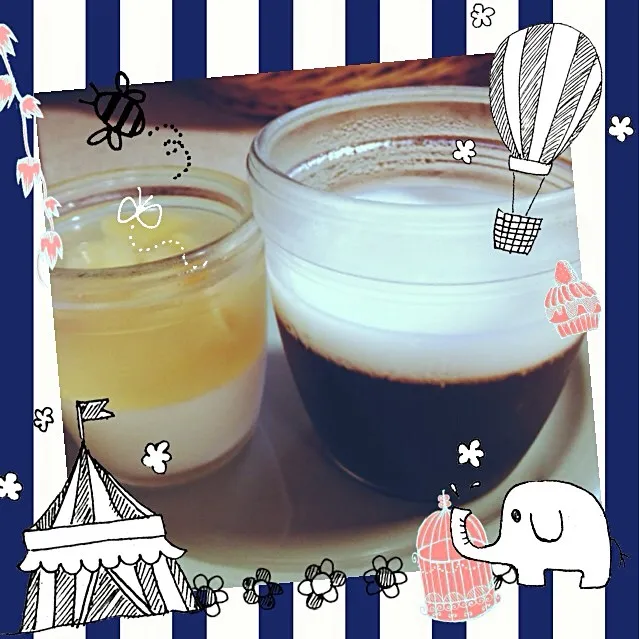 Snapdishの料理写真:桃のゼリーとコーヒーゼリー|つくんこさん