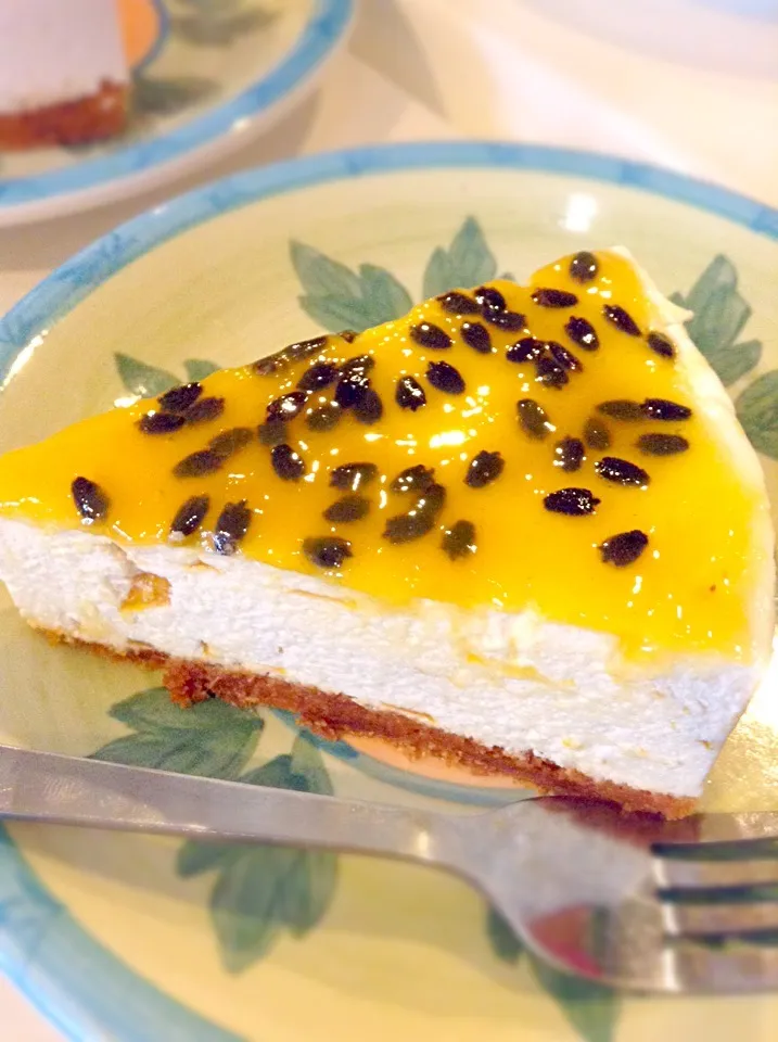 Lia's Cakes in Season's Mango Cheesecake topped with Passion Fruit sauce|Laleng's Palateさん