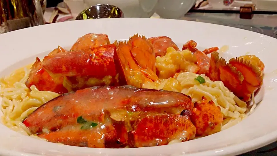 Lobster with cheese & e~mien (noodles)|Skyeさん