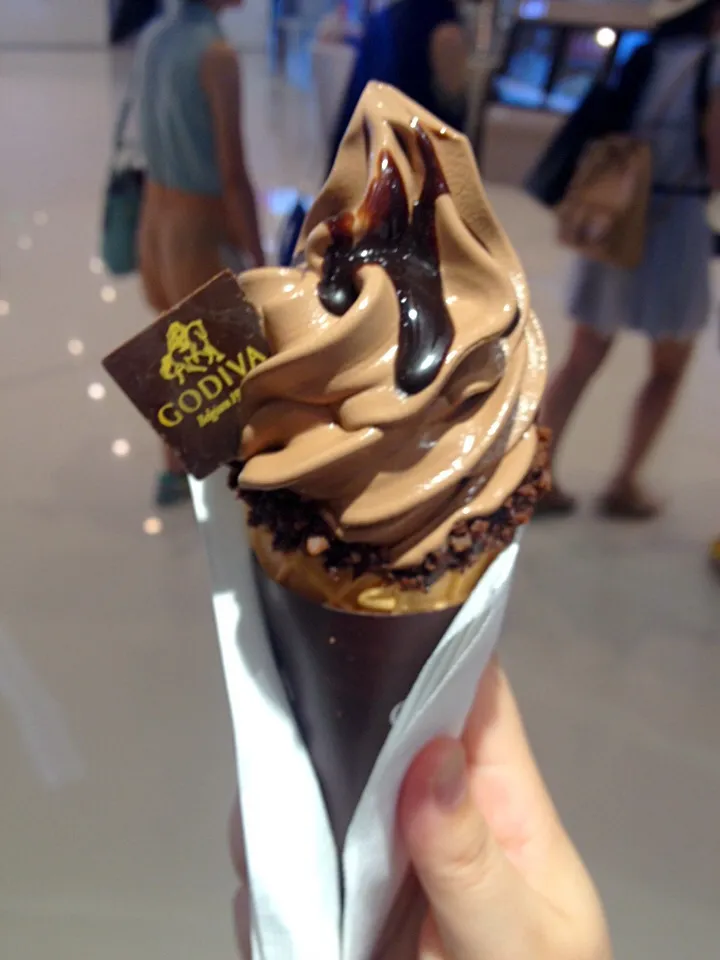 godiva icecream|Leah Ningさん