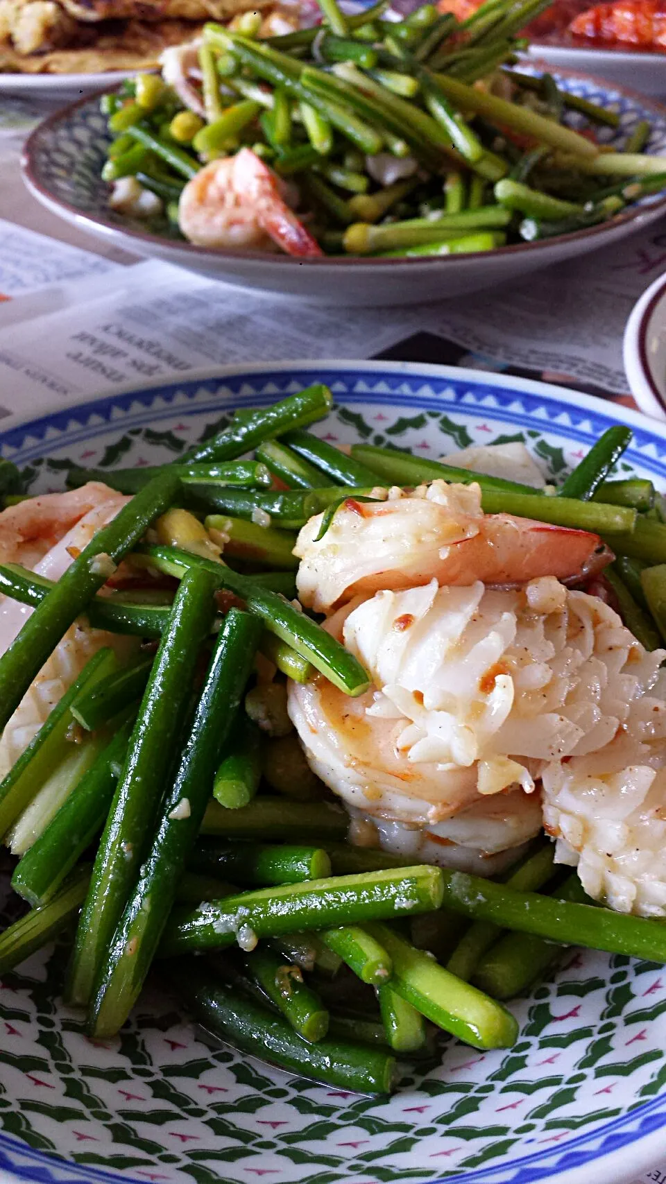 Snapdishの料理写真:mom's stir fry garlic vegetable with prawns n squid|genさん