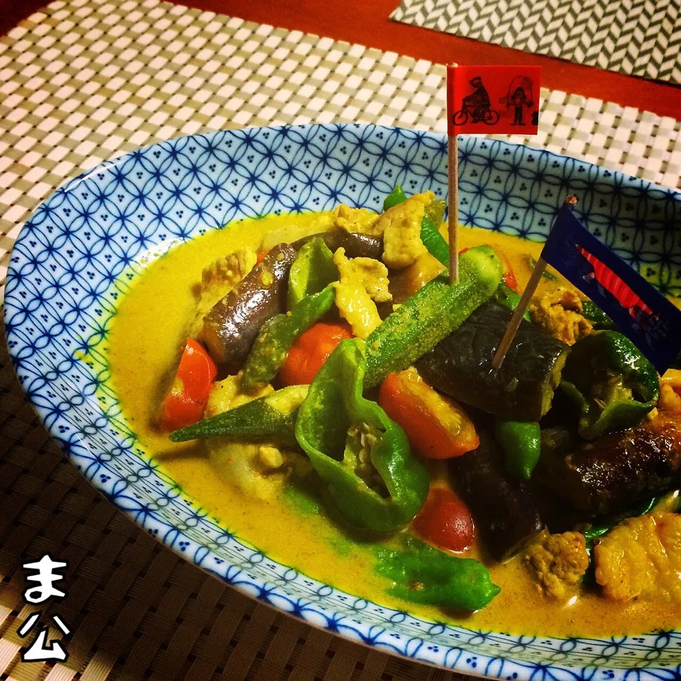 Snapdishの料理写真:うず まきを先生の料理 スープカレー的なカリー 自家製野菜で|まる(丸大豆)さん