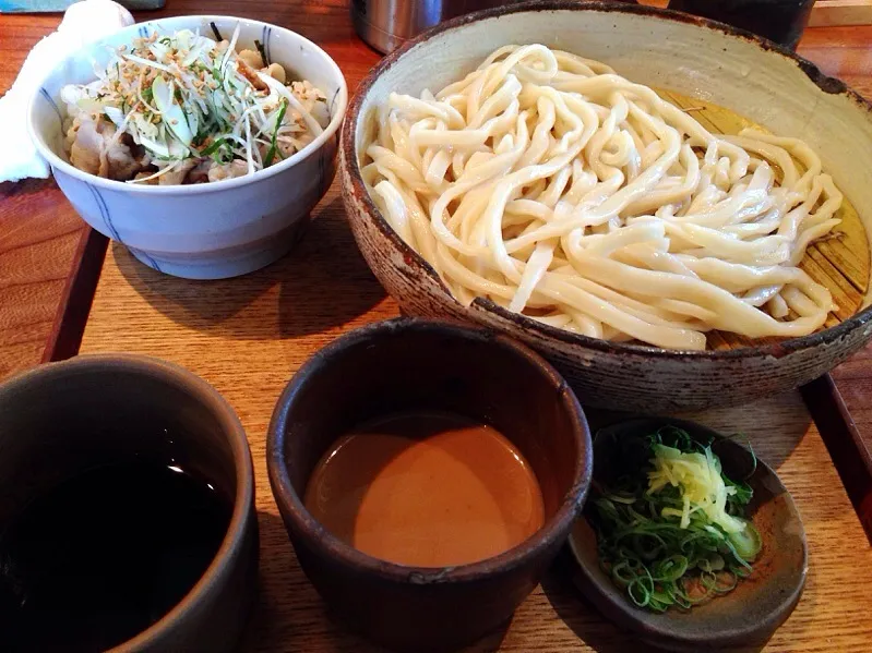 冷たいうどんとミニ豚しゃぶ丼|chan mitsuさん