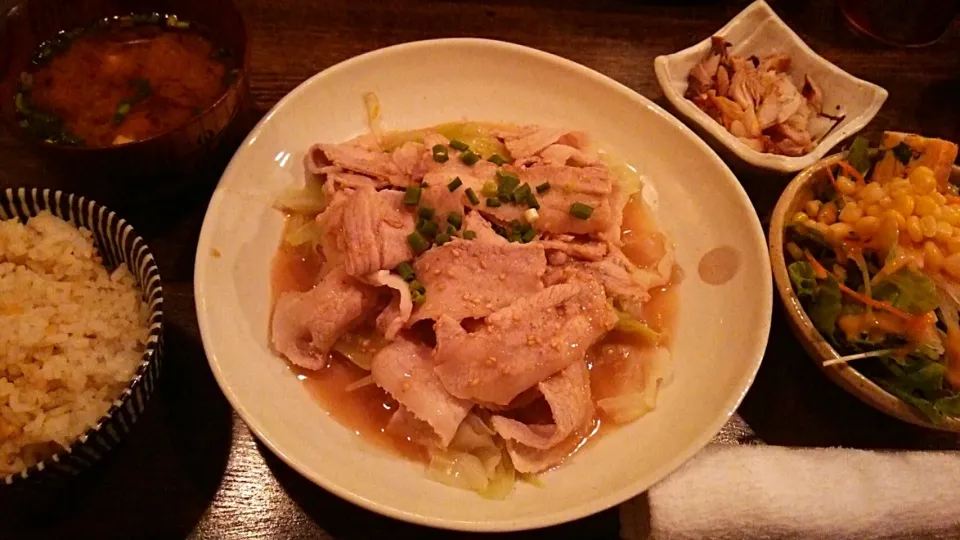 賄い飯♪ 豚肉しゃぶしゃぶ 温野菜 胡麻ぽん酢|Gauche Suzukiさん