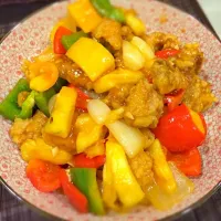 Snapdishの料理写真:Sweet sour pork with Myanmar pineapple & my dad's onion/garlic|Sachiko Tomimoriさん