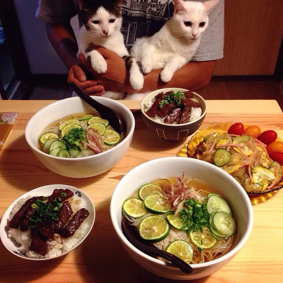 すだち素麺✽
ミニ近江牛丼。春雨サラダ。|naouさん