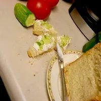 Snapdishの料理写真:open faced cuc sandwiches|Anita Jordanさん