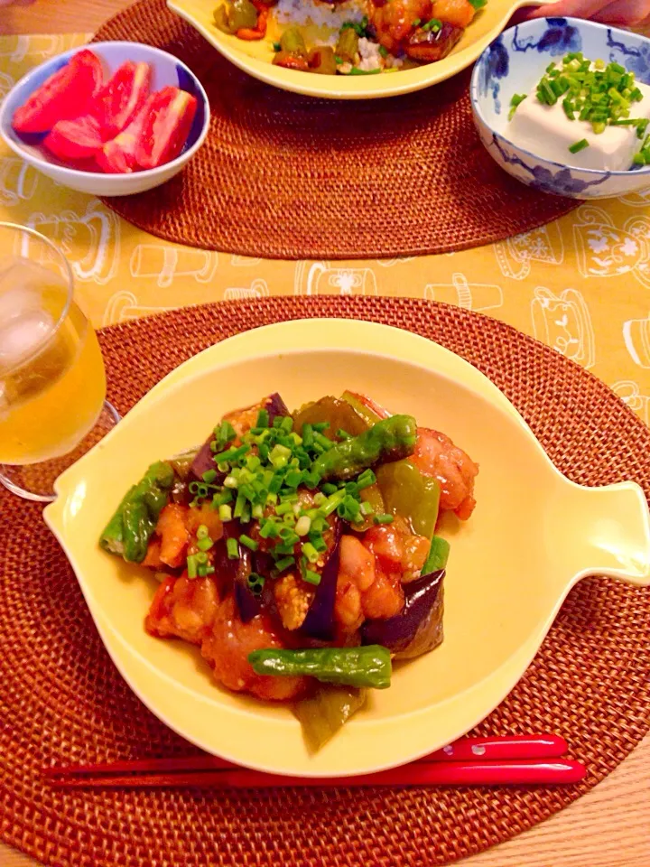 🍎鶏もも肉＆茄子ピーマン獅子唐の甘酢煮丼✨🍎|Candyさん