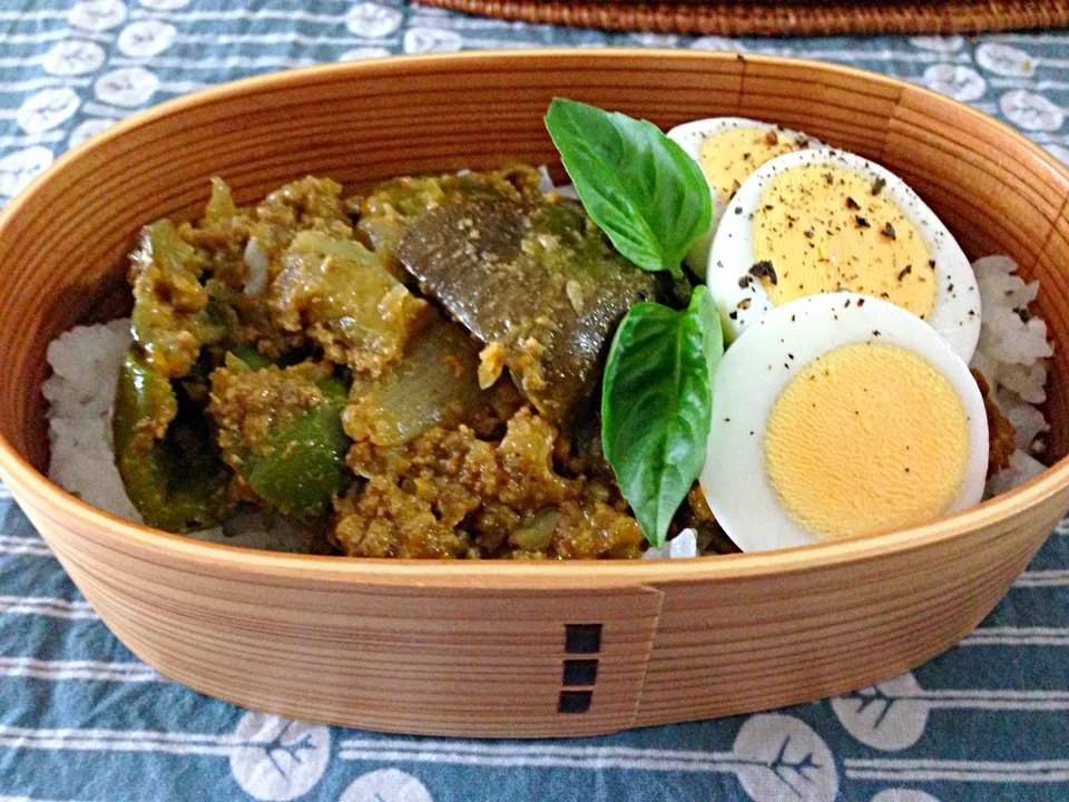 水ナスとピーマンのキーマカレー 弁当|ゆうこさん