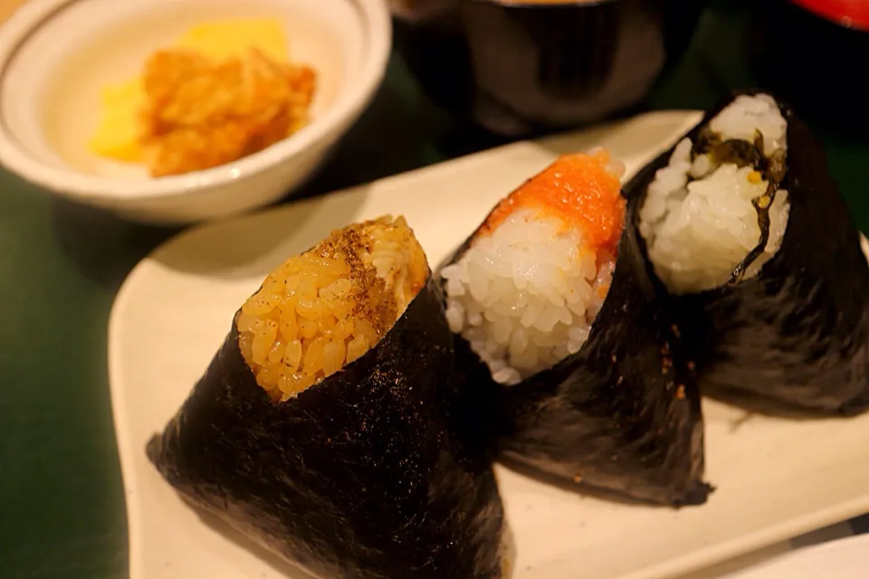 鰻の蒲焼むすびと朝定食|マハロ菊池さん