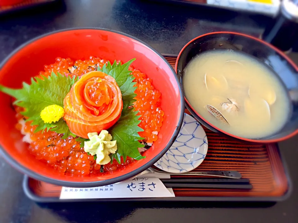 鮭といくらの親子丼|Yukiko Takanoさん