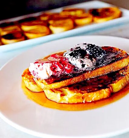 French toast with berry butter|Sin Mさん