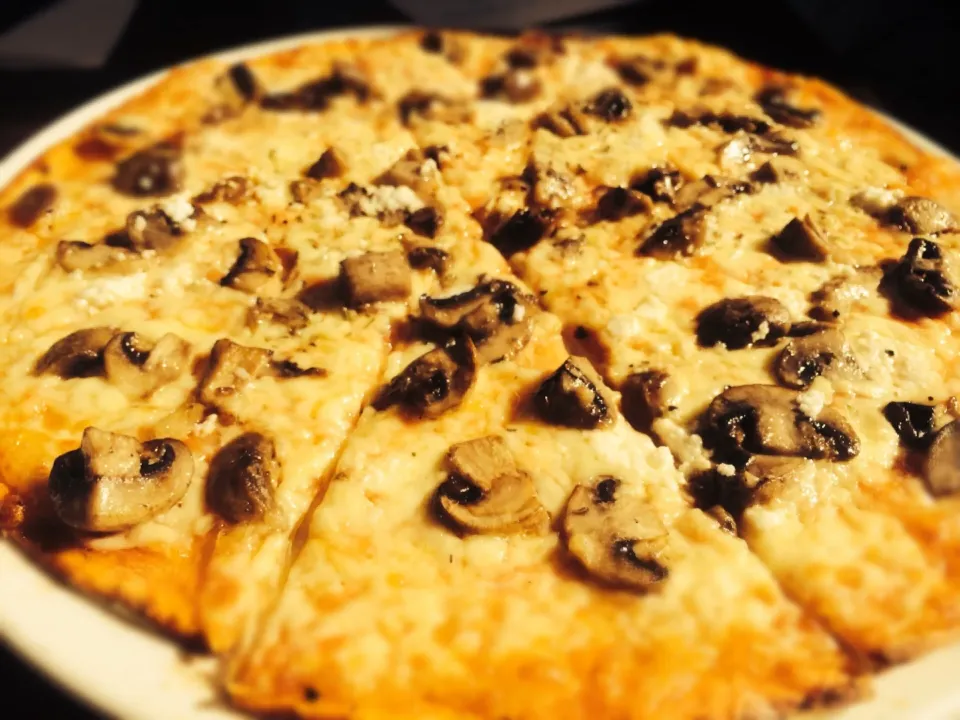 Margarita with Mushroom & Feta|Sergio Lacuevaさん