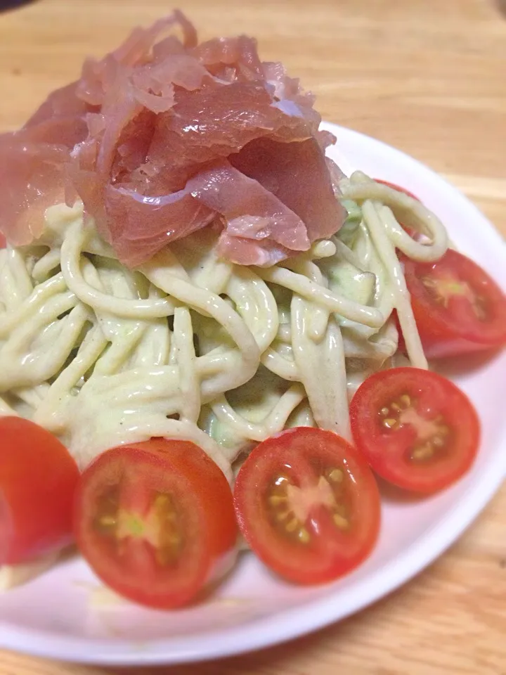 生ハムアボカドトマト冷製パスタ|なちょさん