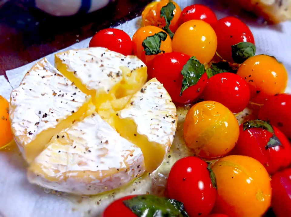 Grilled Caprese with Camembert Cheese|Downtoearthさん