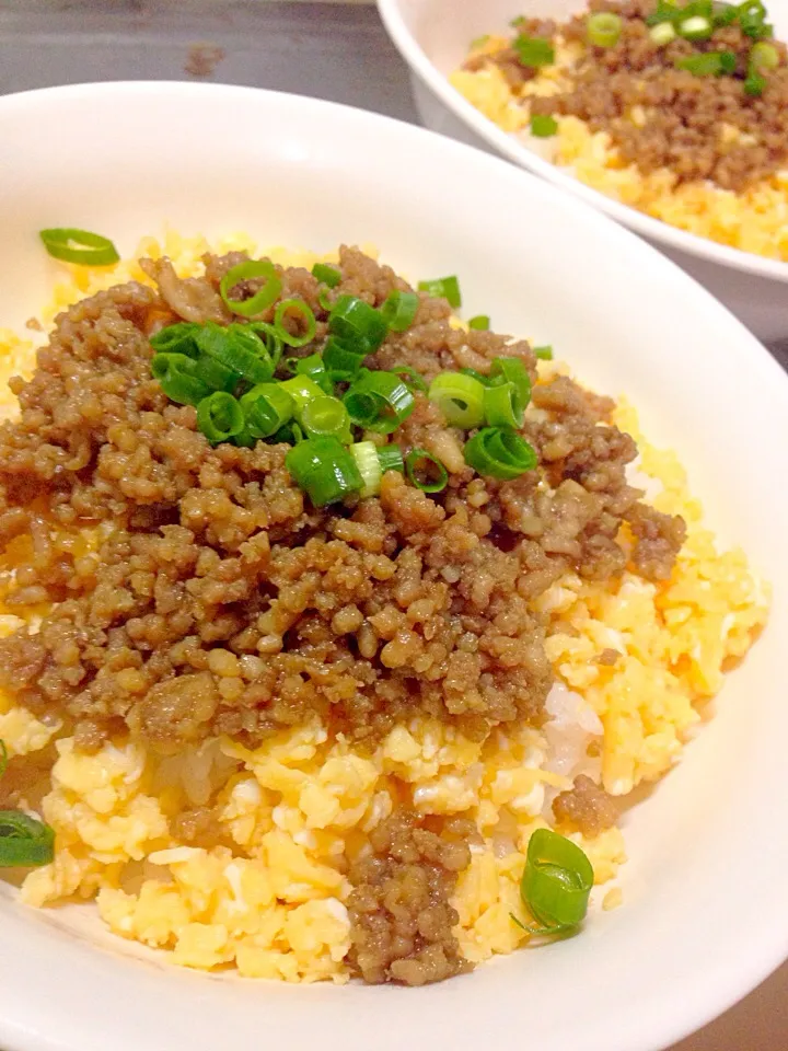 とりそぼろ丼|ちゃんみー。さん