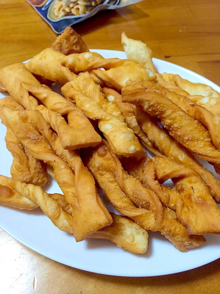 Khapse (deep fried pastries )|anjana shresthaさん