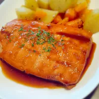 Snapdishの料理写真:teriyaki salmon|stacysmomさん