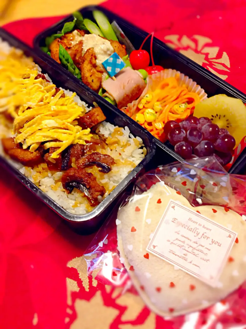 Snapdishの料理写真:息子の部活弁当〜リクエスト鰻丼＆チキン南蛮ランチパック付き|まさまささん