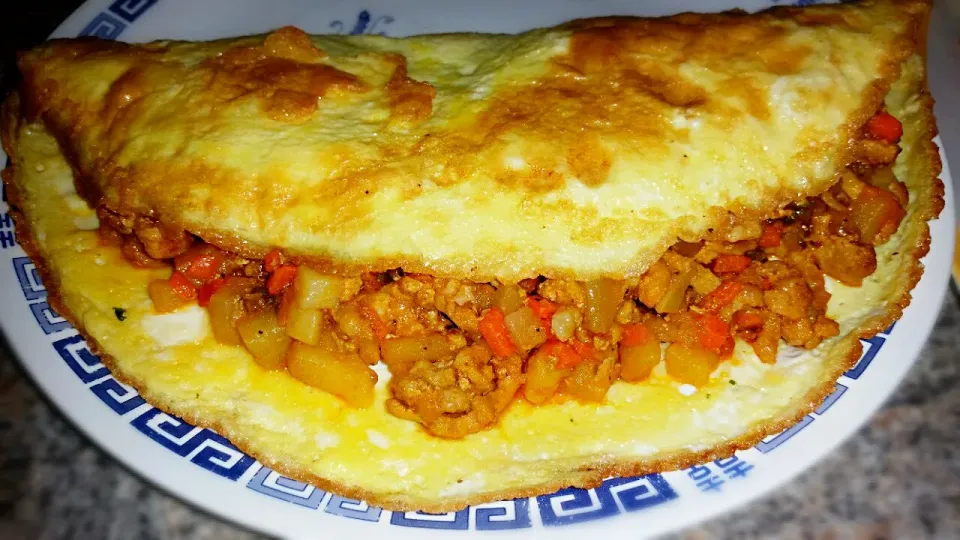 ground pork egg torta...  nomnom|Ayel Santellaさん