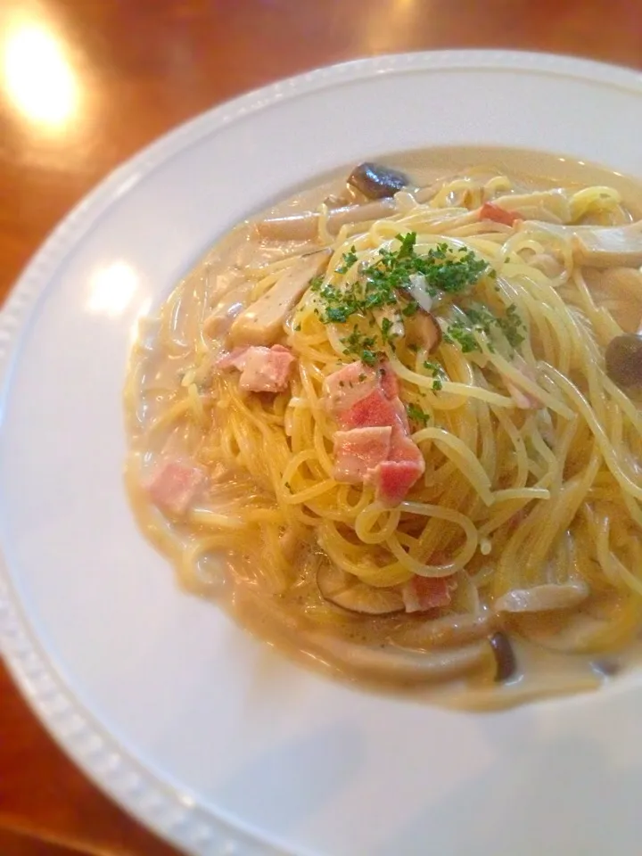 下見からのランチ。ボルチーニと2種キノコのクリームパスタ、いただきまーす♪|ASuzukiさん