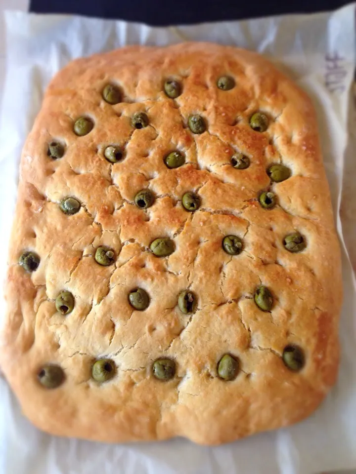 Focaccia alle olive|Sara Derudiさん