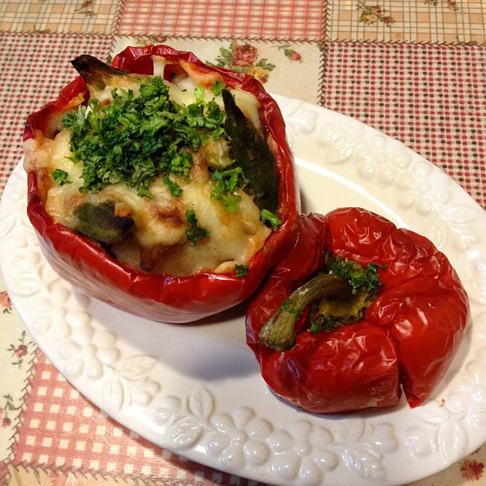 あまった煮物をパプリカにイン🍅|＊ゆみしぼり＊さん