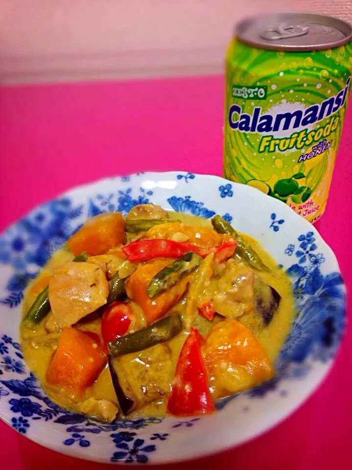 Snapdishの料理写真:*Butternut Squash & Yard Long Beans in Coconut MiLk*😋|Irish Zaragozaさん