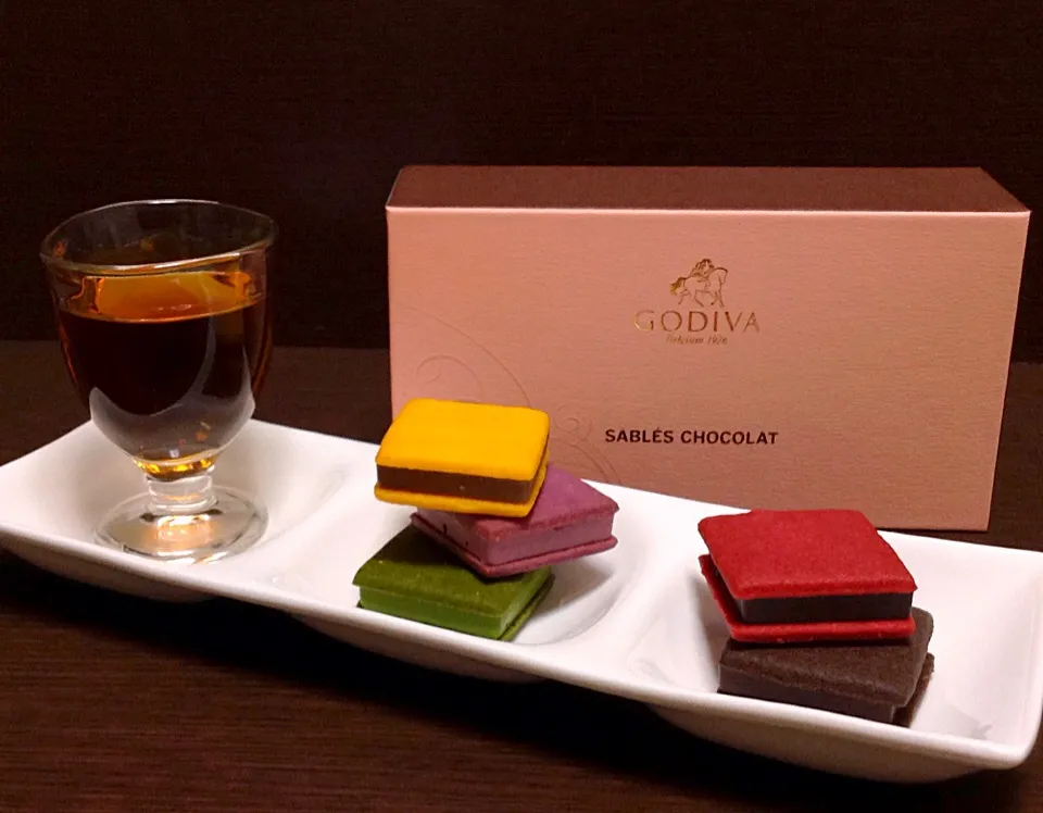 Snapdishの料理写真:ＧODIVA サブレショコラ+ブランデー|浦島太郎さん