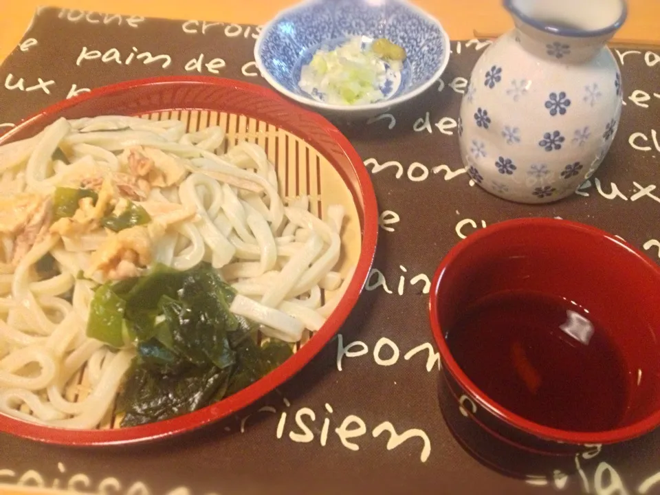 手羽をほぐして、鶏ワカメうどん|shenhuaさん