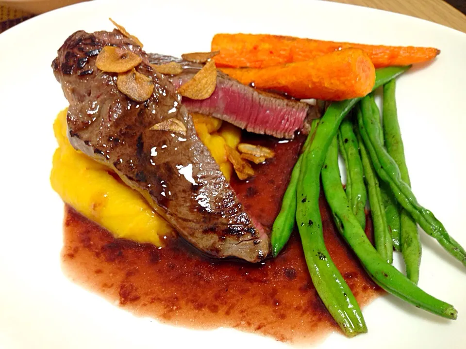 Best beef steak and sweet potato & carrot purée|yeni kartikasariさん