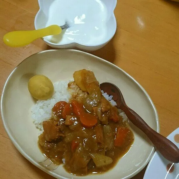 Snapdishの料理写真:ぼっちゃんの朝食
朝カレー|ふみぃさん