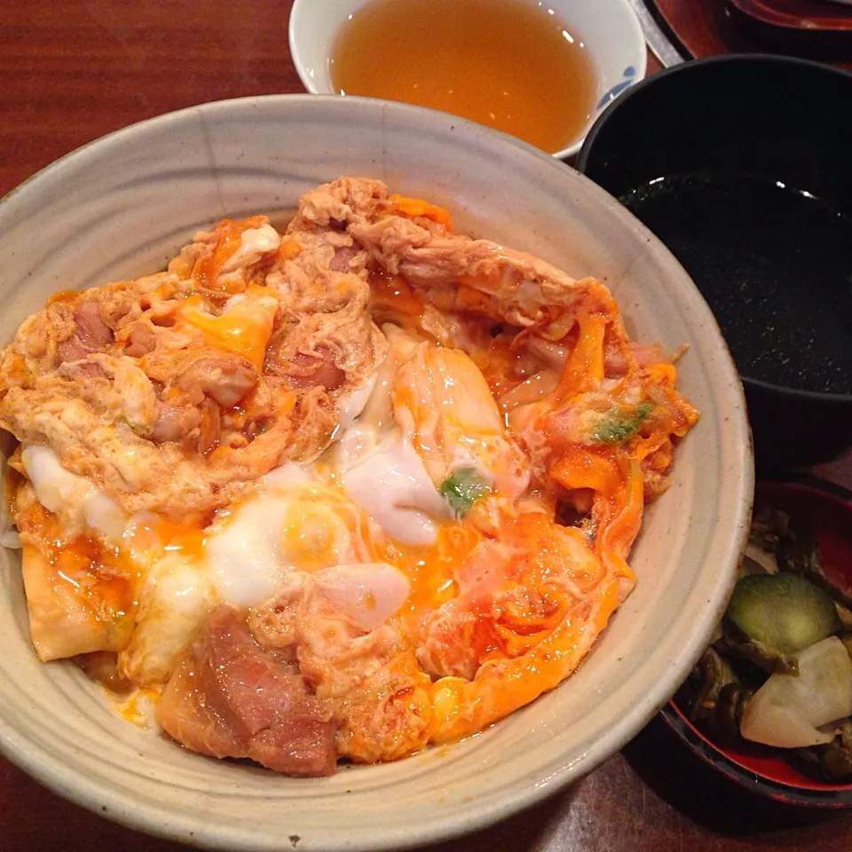 特上親子丼@鶏つね自然洞(末広町)|塩豚骨さん