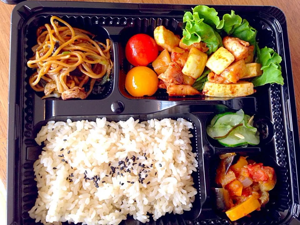 夏野菜のお弁当|矢部肇子さん