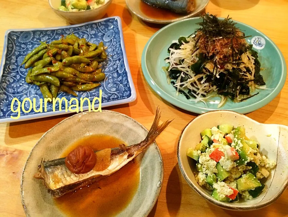 鰯の梅煮、アボカドの豆腐和え  などの夜ごはん♪|プーティさん